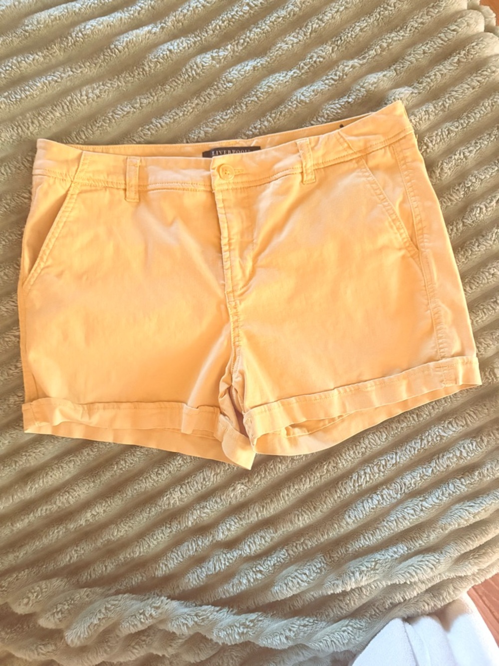 Liverpool Peach Cuffed Chino Shorts